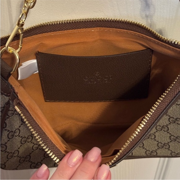 Gucci Brown GG Supreme Shoulder Bag with Gold Hardware - Picture 7 of 7
